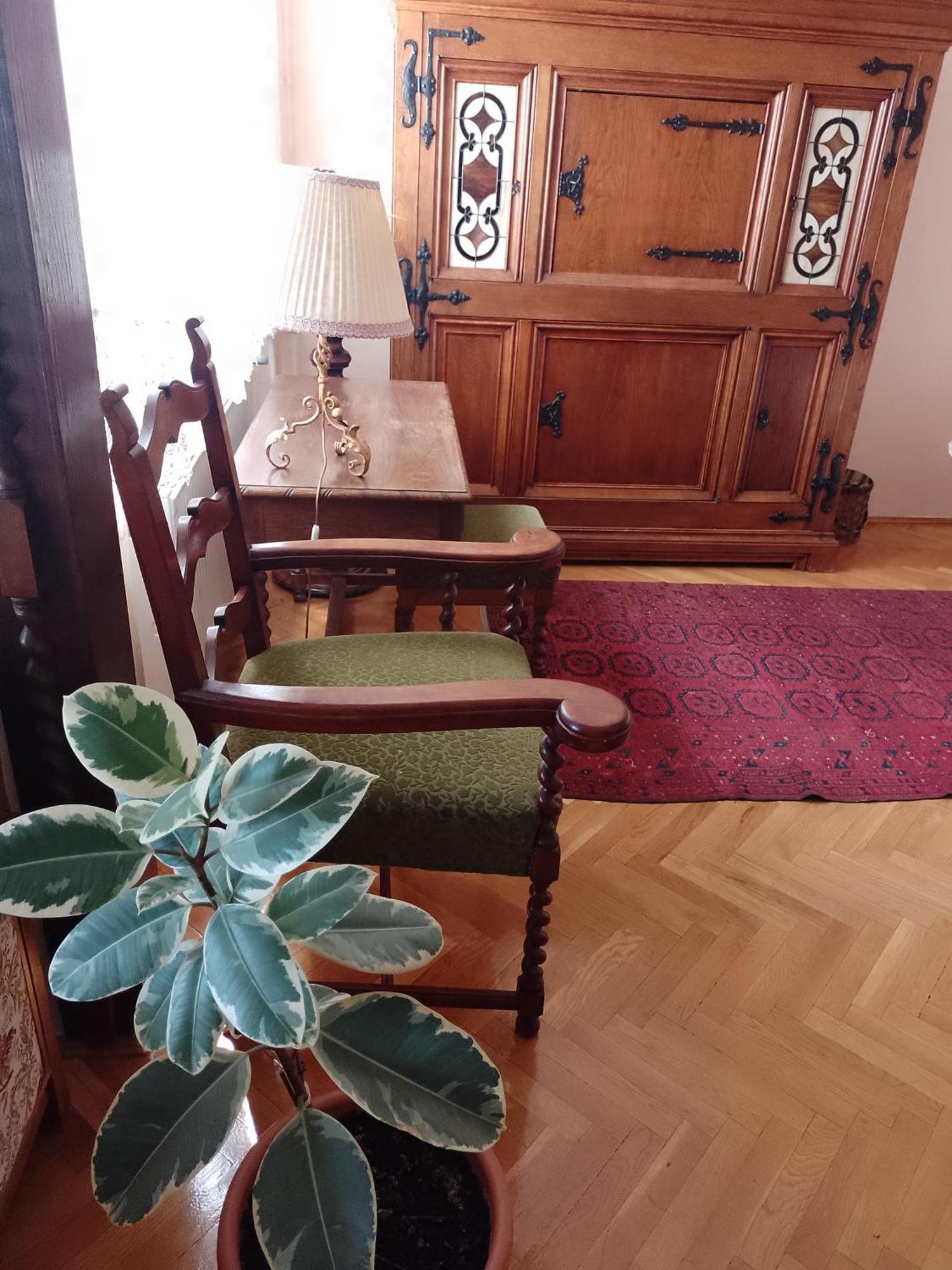 Belvarosi Classic Apartman 85 Square Meters Сомбатхей Экстерьер фото